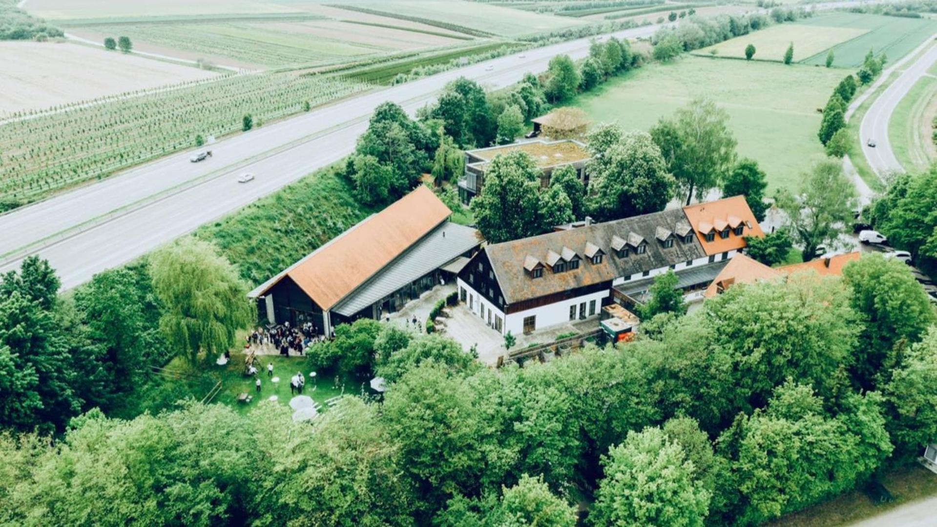 Hotel Waldvogel Leipheim Exteriör bild
